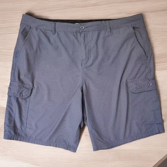 Trinity Hybrid Jasper Cargo Shorts Men's Sz 40 Black Gray Patterned EUC - Picture 1 of 8